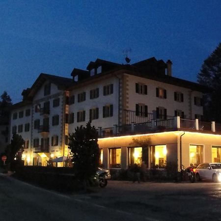 Hotel du Lac Parc&Residence Lavarone Exterior foto